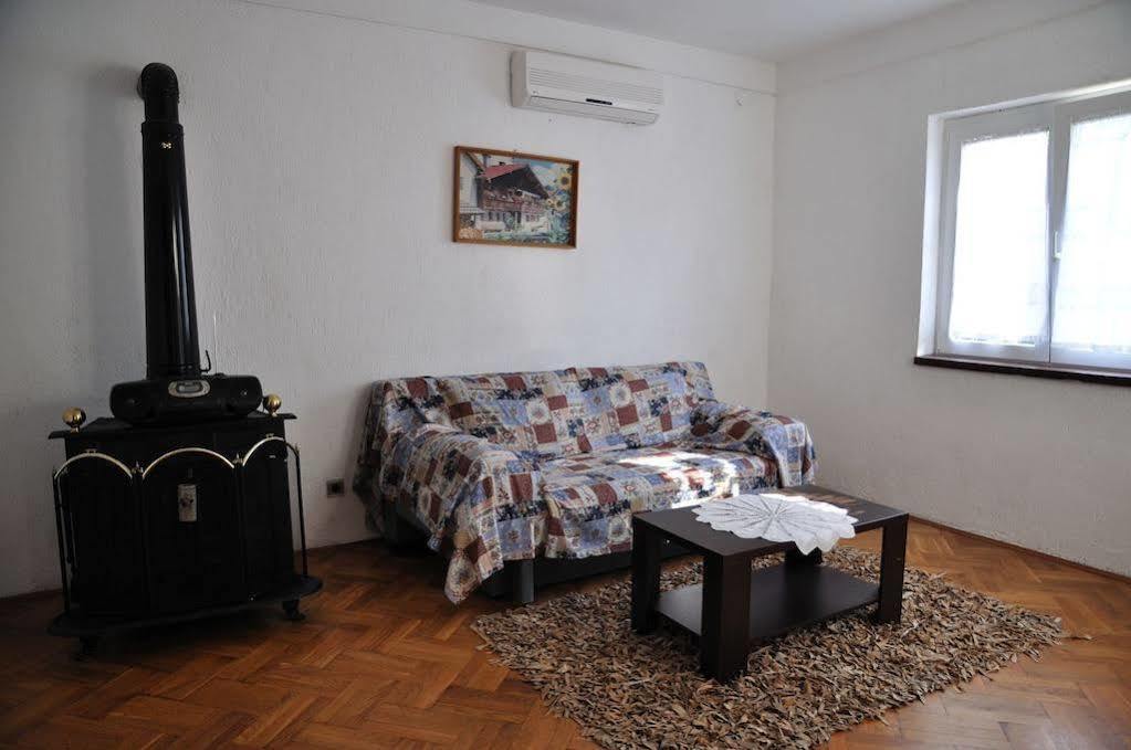 Apartment Girasole โรวีน ภายนอก รูปภาพ